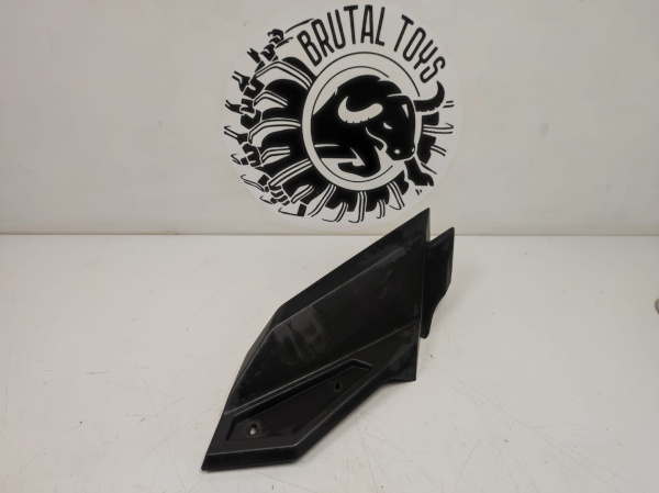 Деталь расширителя задней арки RH бу Деталь расширителя задней арки RH бу